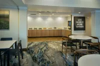 Fairfield Inn & Suites Anchorage Midtown - Breakfast