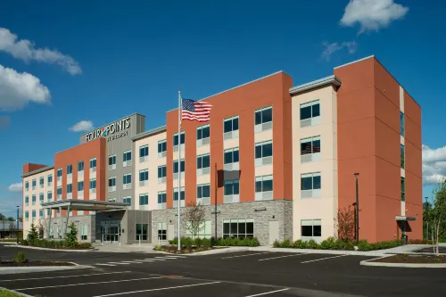 Four Points by Sheraton Albany - bar