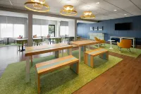 Spark by Hilton Decatur - Pysäköinti