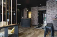 Hotel Sub - parking