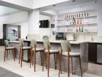 Hilton Garden Inn Chattanooga Downtown - Quầy Bar