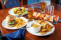 Renaissance Shoals Resort & Spa - breakfast