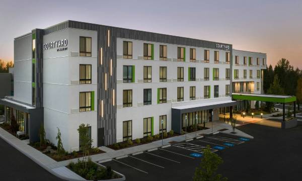 Courtyard Portland East