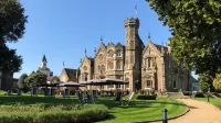 Oakley Court - Parking