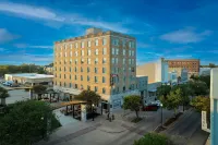 The LaSalle Hotel, Bryan College Station, a Tribute Portfolio Hotel - Pet friendly