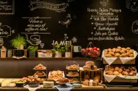 Motel One Karlsruhe - breakfast