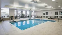 Hilton Garden Inn Winnipeg South - parking