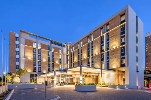 Onomo Hotel Durban - Pools