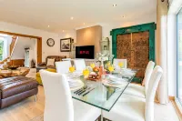 Family Fun Home: Hot Tub, Arcade, Game Room | 6Br - อ่างจากุชชี่