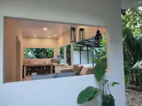 Private Jungle Retreat w Lagoon, Walk to Beach - Homestays