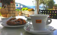 Spiros Studios - Frühstück
