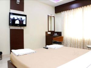 Iroomz Vaishali Residency