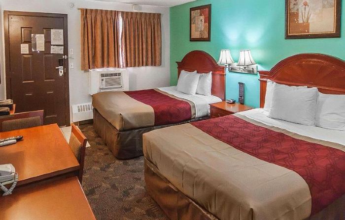 Econo Lodge Inn & Suites Drumheller