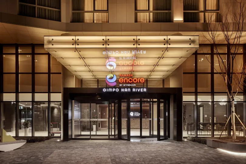 Ramada Encore by Wyndham Gimpo HAN River Hotel