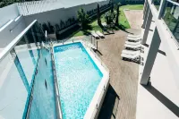 Azz Valencia Congress Hotel & Spa - Pools