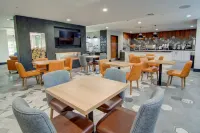 Comfort Suites Newport News Airport