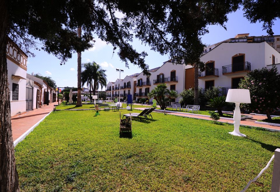 4. Casena D..