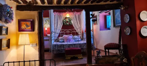 Beautiful Country House Ideal for a Romantic Getaway