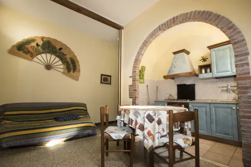 Tuscan Rustic Apartment - 3-Star