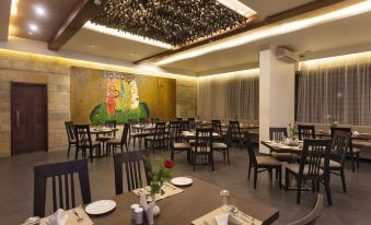 Hotel Chaitali - Pure Veg