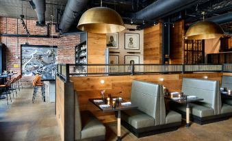 The Foundry Hotel Asheville, Curio Collection by Hilton