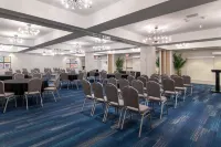 Holiday Inn Express & Suites Dallas South - Desoto Hotel di DeSoto