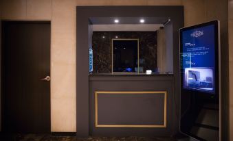 Suwon Mangpo Station the Hotel