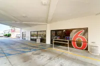 德斯廷6號汽車旅館 - 2星級