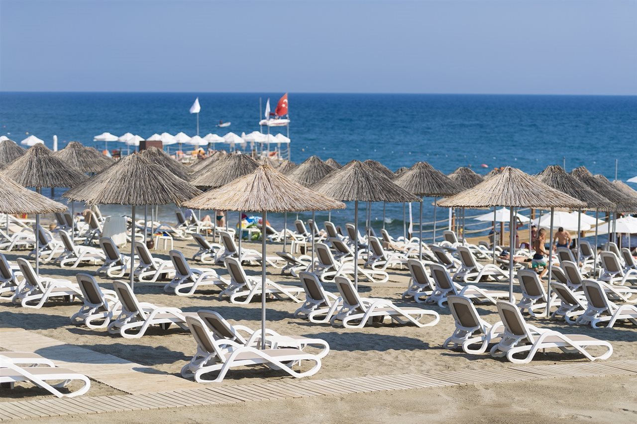 Quattro Beach Spa & Resort - All Inclusive