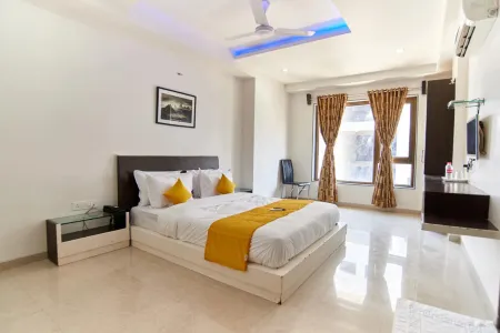 Hotel Sai Bansi Отели рядом с достопримечательностью «Bahia el Aguila»