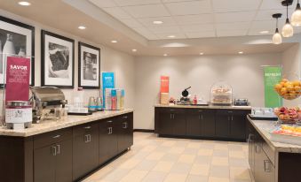 Hampton Inn & Suites Kenosha