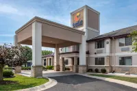 Comfort Inn & Suites Napoleon - piscina