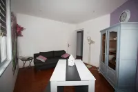 La Medina House with Small Courtyard Ideal for 6 People