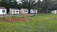 Catskill Motor Court - Family