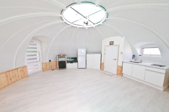 2. 예산 산마루펜션..