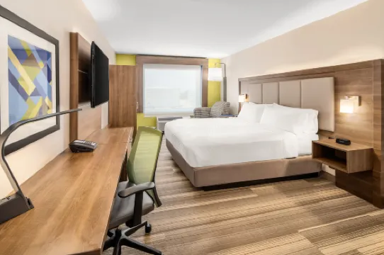 Holiday Inn Express 勞德代爾堡CONV CTR巡航