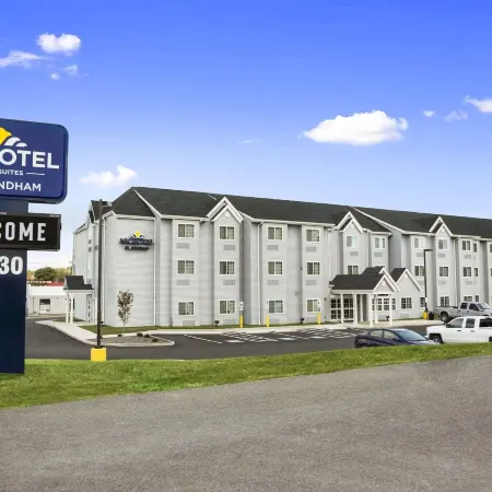 Microtel Inn & Suites by Wyndham Carrollton