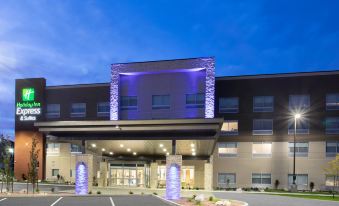Holiday Inn Express & Suites Ely