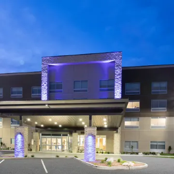 Holiday Inn Express & Suites ELY by IHG