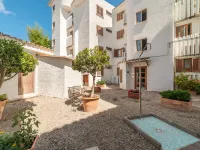 Carabela Front Beach & Pool