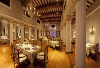 Taj Falaknuma Palace - breakfast