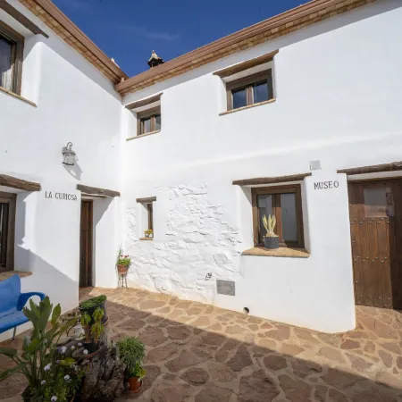Romantic House for 2 or 4 People with Jacuzzi