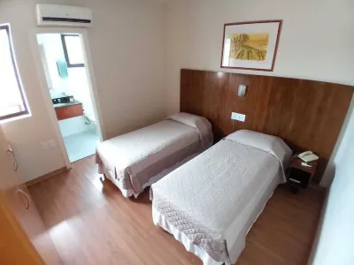 Guará Inn Flat Service Hôtels à : Guaratingueta