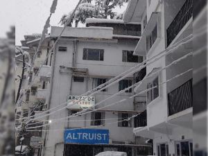 Abuzz Oxfordcaps Shimla - Hostel