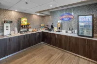 Baymont by Wyndham McAllen/Pharr - breakfast