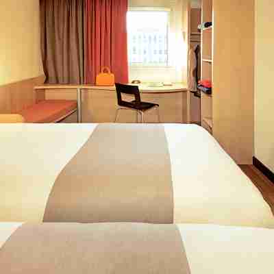 ibis Le Puy en Velay Centre Rooms