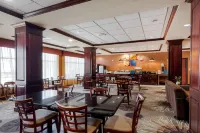 เลค เท็กโซมา อินน์ แอนด์ สวีทส์ เพื่อให้ตรงกับ ไอเอชจี