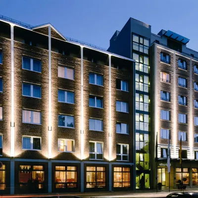 Relexa Hotel Stuttgarter Hof Отели рядом с достопримечательностью «Станция метро Kochstraße»