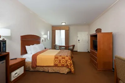 Howard Johnson Hotel & Suites by Wyndham Pico Rivera Hotels in Whittier