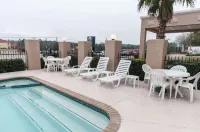 Comfort Inn North Conroe - Pools